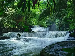 Air Terjun Silangit-langit