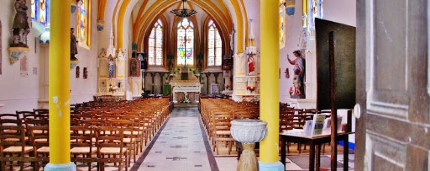 Église catholique Saint-Martin à Condette et son Cimetière
