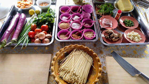 Win Traditional Massage & Cooking Class