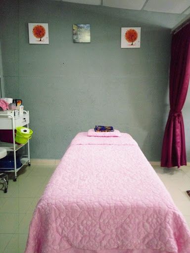 Terapi Bekam Batu Pahat
