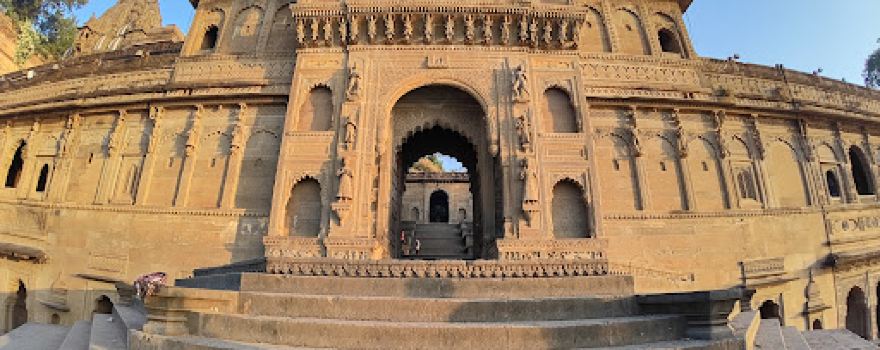 Maheshwar ghat