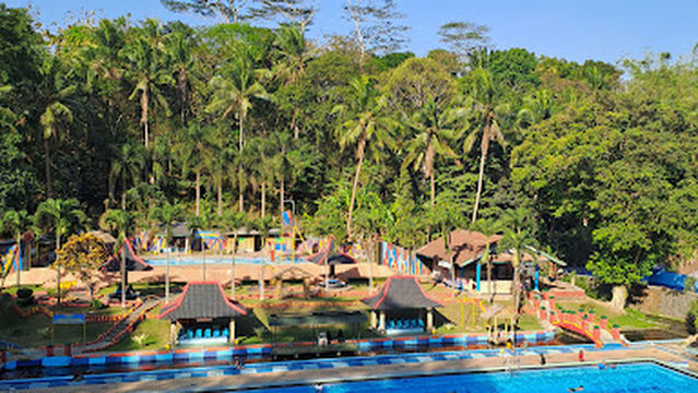 Kolam Renang Pisangan