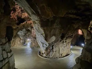 Na Pomezí Caves