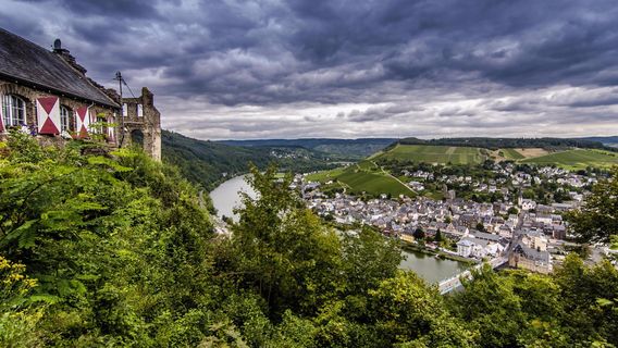 Grevenburg Castle Ruins