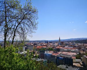 香港-克魯拿波卡 機票酒店 自由行