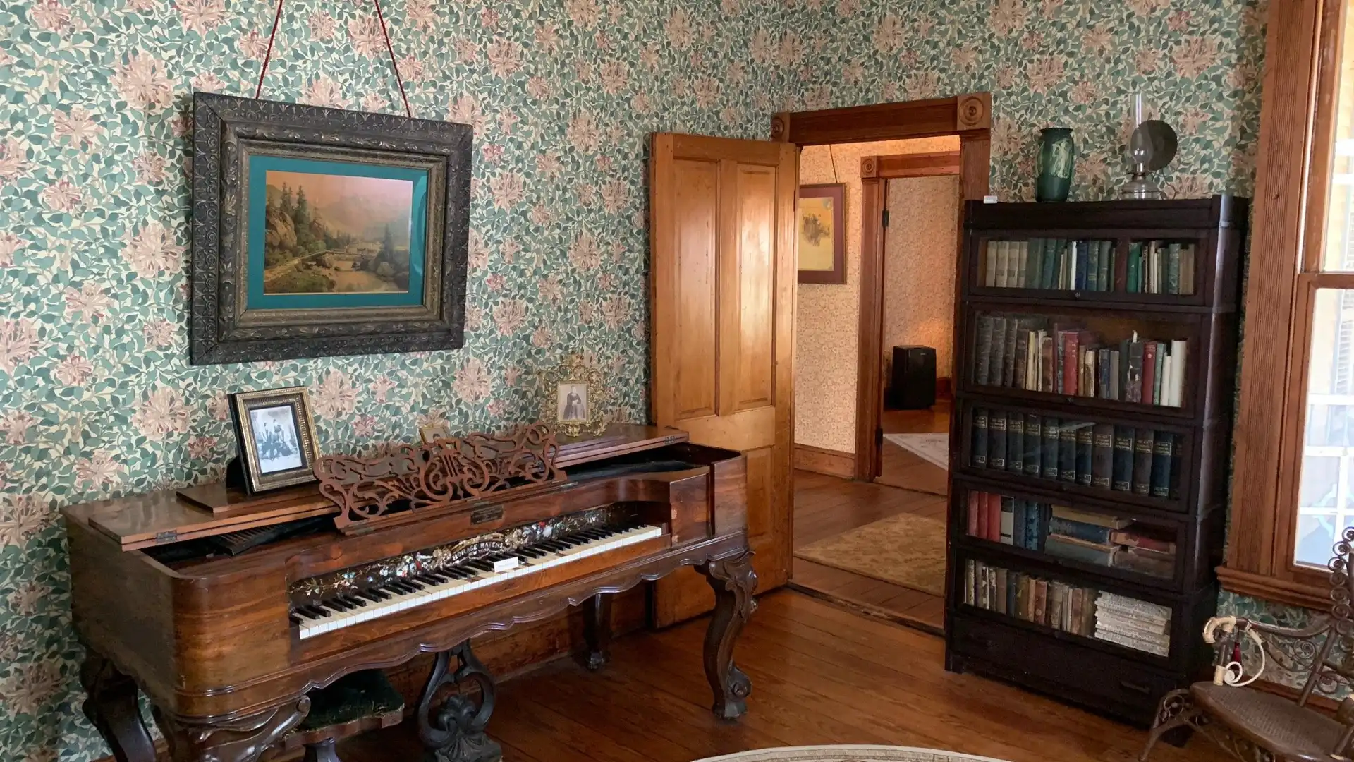 Hotels near O. Henry Museum