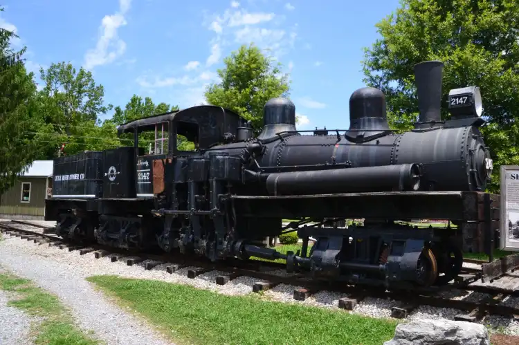 Hotels near Little River Railroad/Lumber Museum