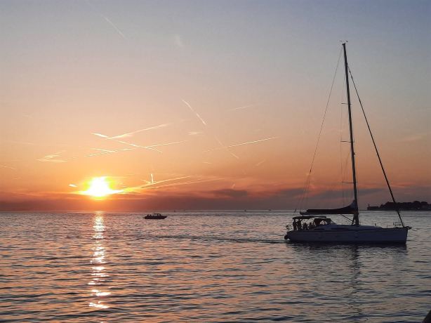 The Greeting to the Sun