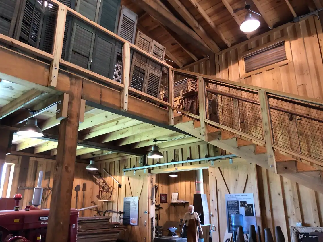 West Baton Rouge Museum附近的飯店