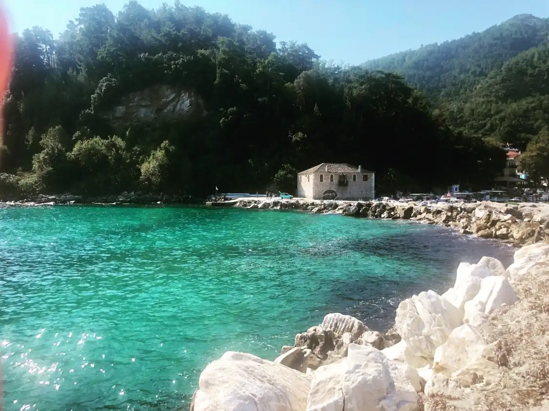 Hotels near Golden beach