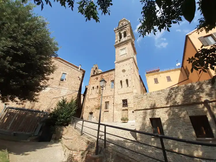 Hotel in zona Parrocchia Di Montebello - Rupoli