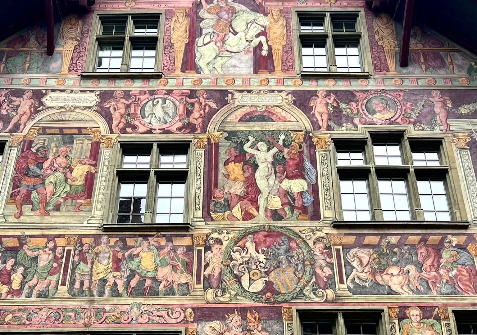 Haus zum Ritter 주변 호텔
