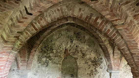 English Heritage - Blakeney Guildhall