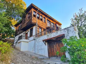 Barla Bediüzzaman Said i Nursi Evi