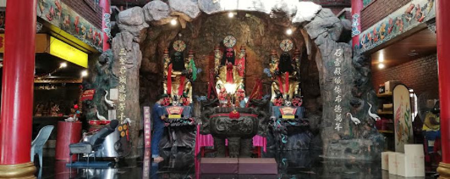Black Dragon Cave Temple