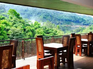 Driam Riverside Resort