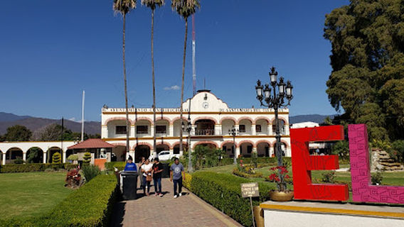 Kiosko de "El Tule"