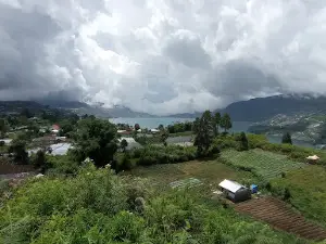 Lake Dibawah