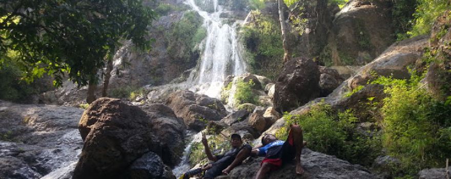 Air Terjun Midodaren