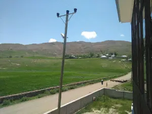 Yukarı Dikme Camii