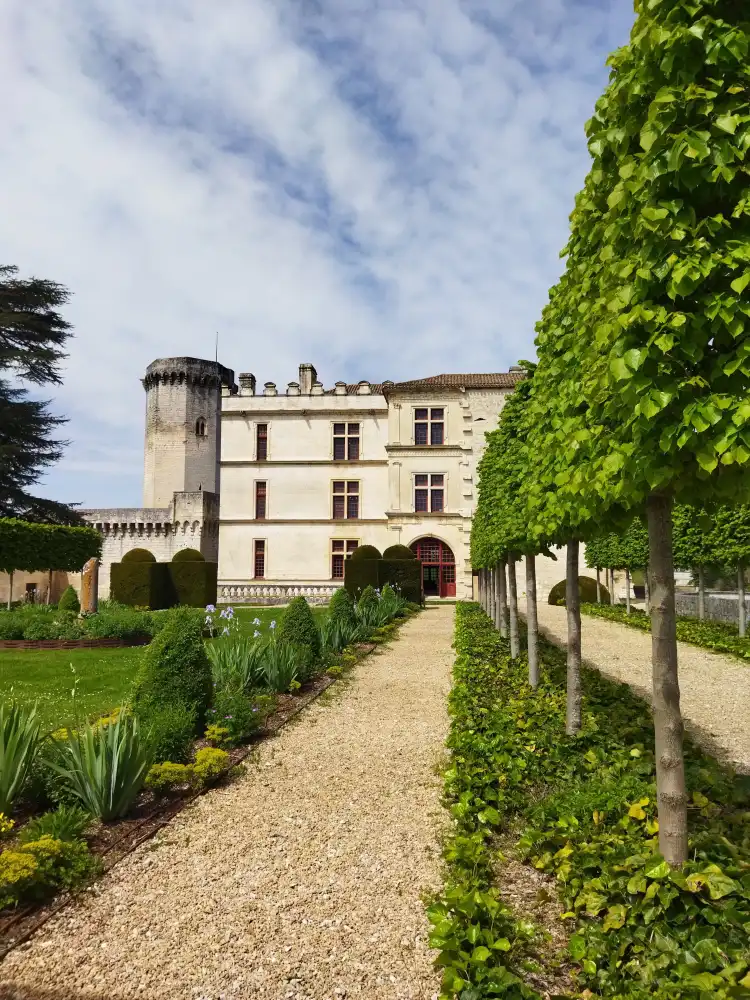Hotels in Bourdeilles