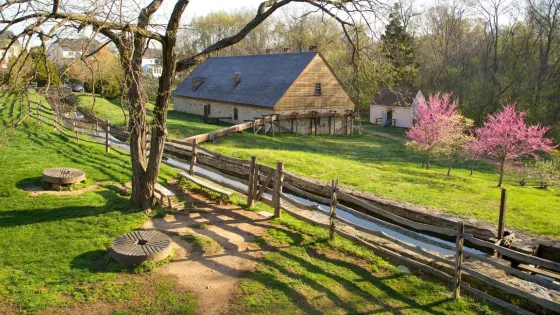 George Washington's Distillery & Gristmill