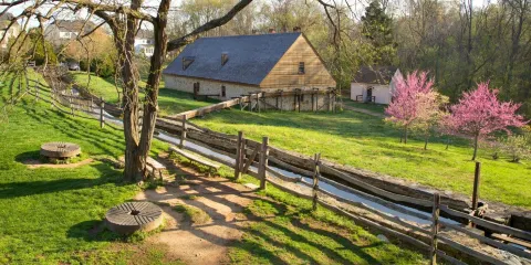George Washington's Distillery & Gristmill