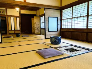 Old Okuyukiusu Ekiteisho