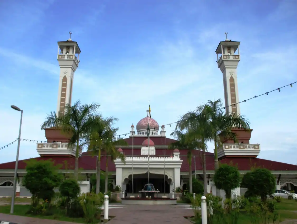 Hotels near Masjid Suri Seri Begawan