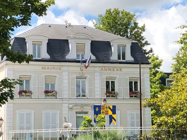 Compare 5 airports near Roissy-en-France