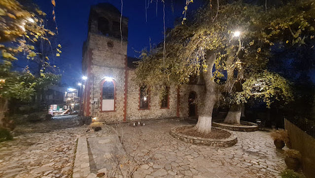 Palaios Panteleimon Central Square