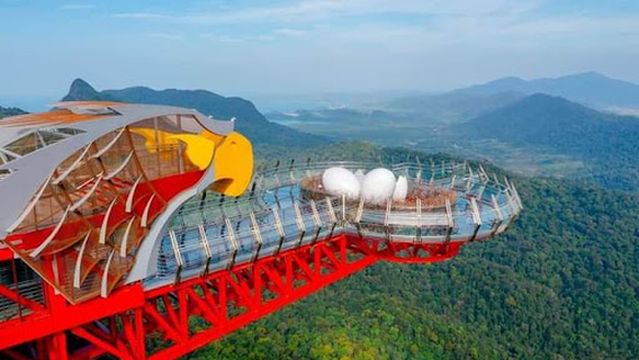 Eagle's Nest Skywalk