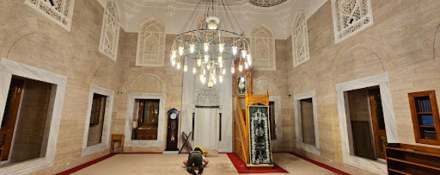 Kıbledağı camii