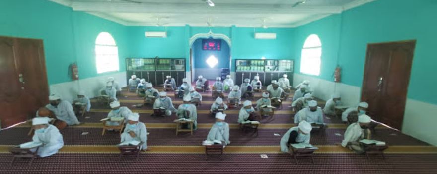 Surau Haji Makmom