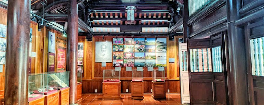 Đền Thờ Chủ Tịch Hồ Chí Minh