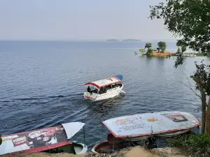Love Point, Bangladesh