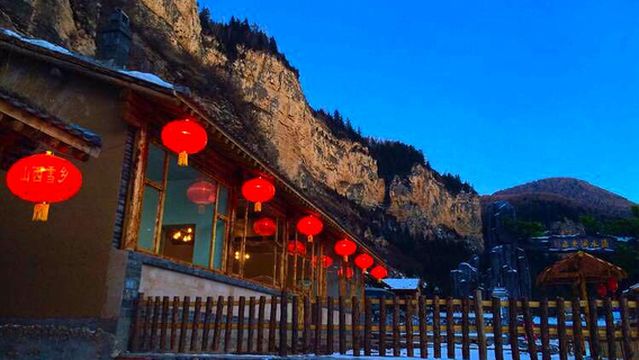 Dripping Water Cave Scenic Area