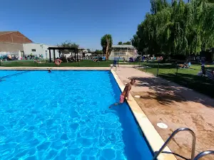 Piscina Municipal Tauste