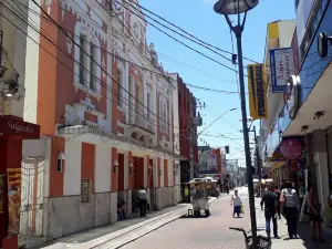 Metropolis Theater (Politheama Pmt)