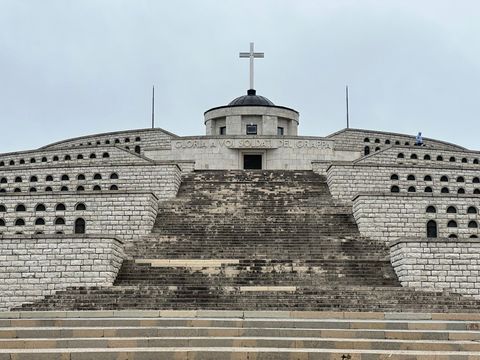 Sacrario militare del Monte Grappa