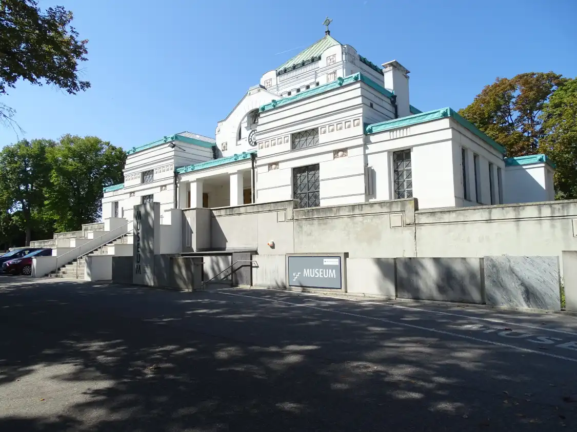 Hotels near Funeral Museum Vienna