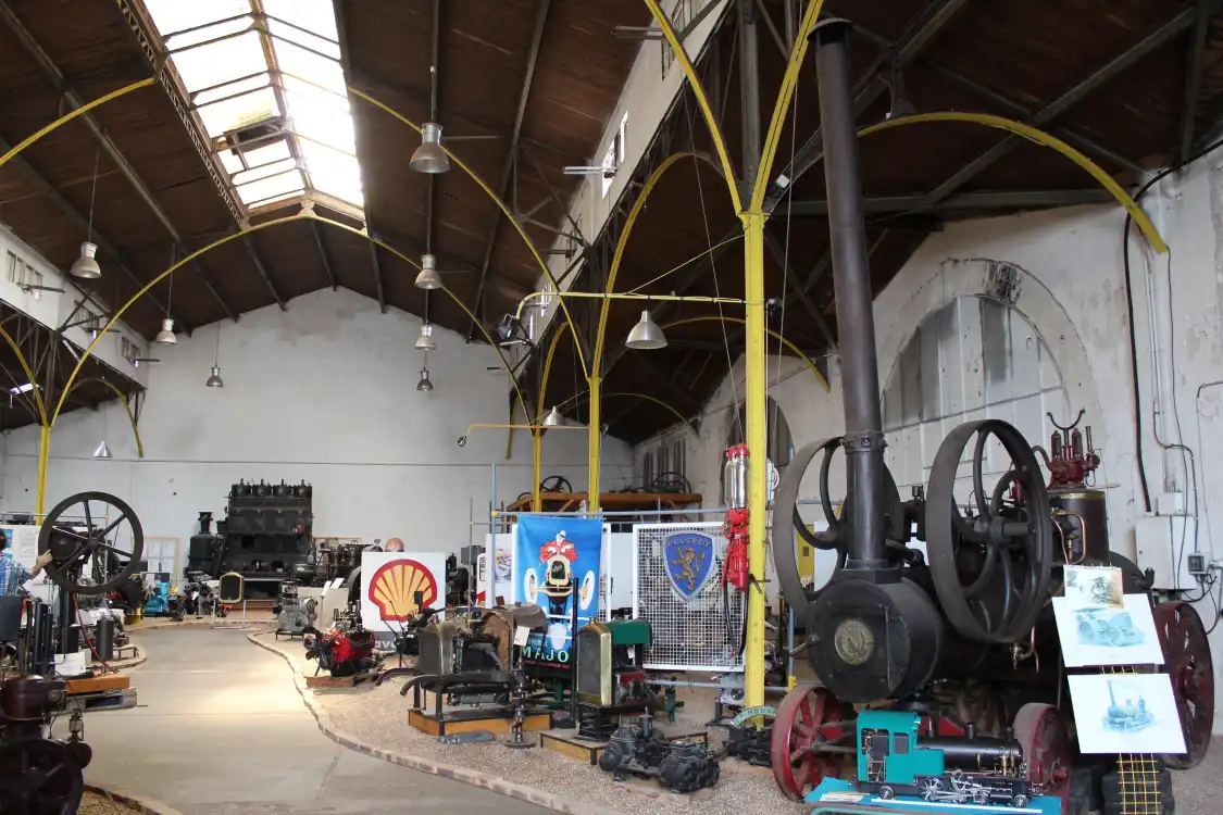 Hotels near Musee du Moteur