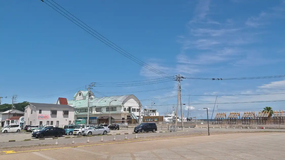 Hotels near Komatsushima Minato Center