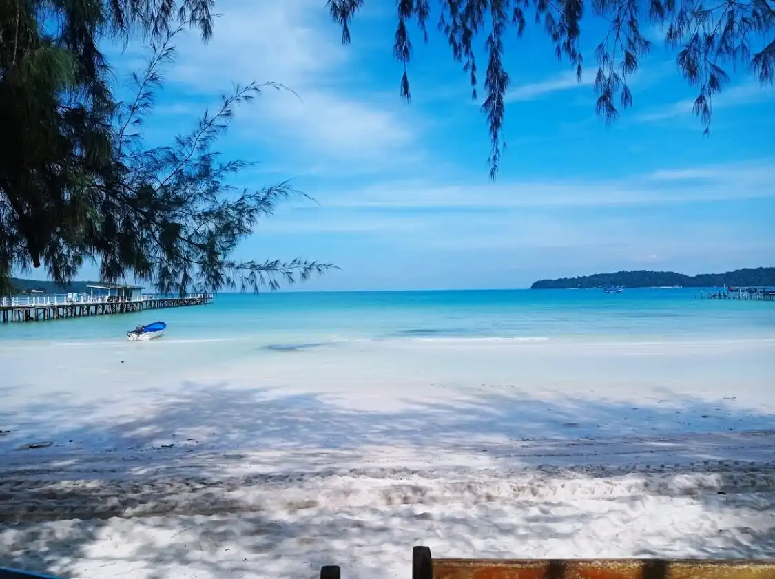 코롱 등대 주변 호텔