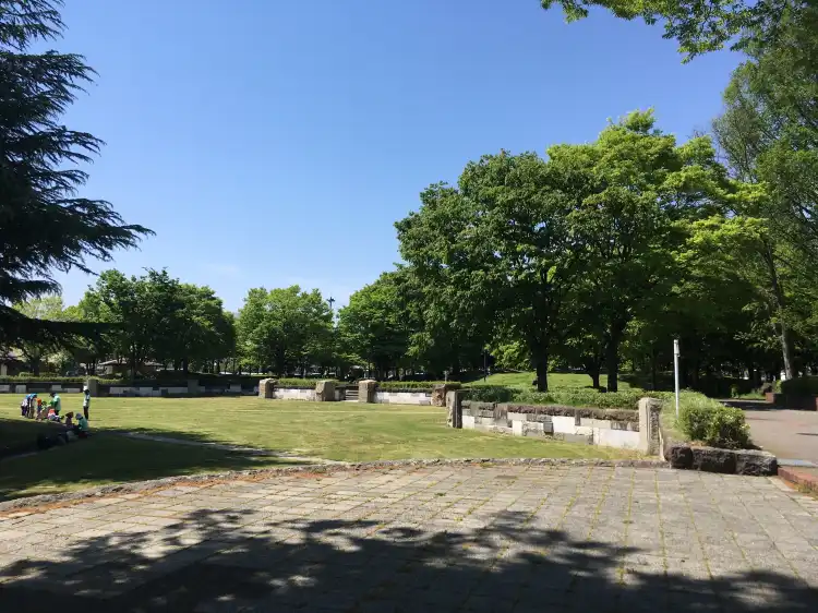 Hotels near Wakasato Park