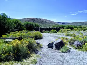 Hart Mountain Hot Springs Campground