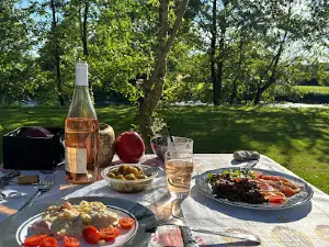 Camping Des 2 Rives