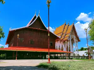 Wat Sawang Ban Kut Nam Sai