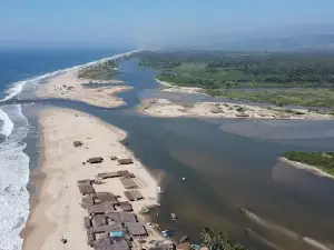 Playa Barra de Coyuca