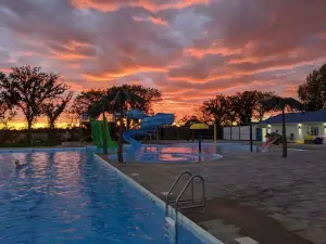 Van Raay & Community Swimming Pool